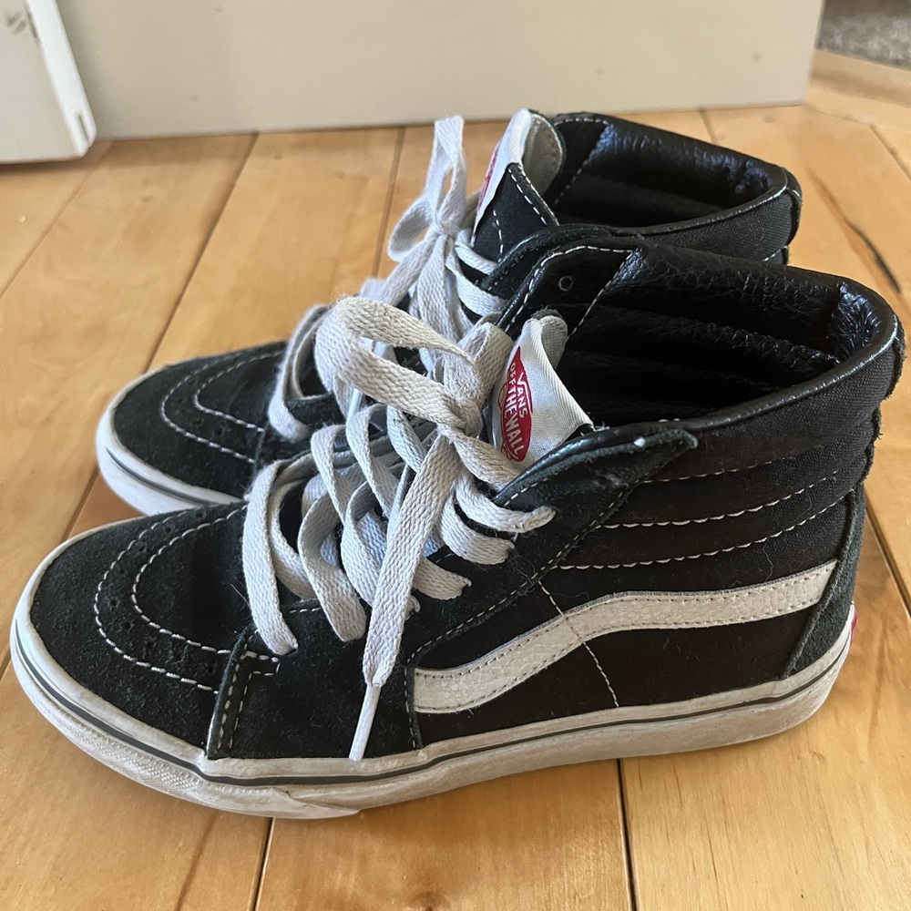 Vans sk8- Hi boys size 2.